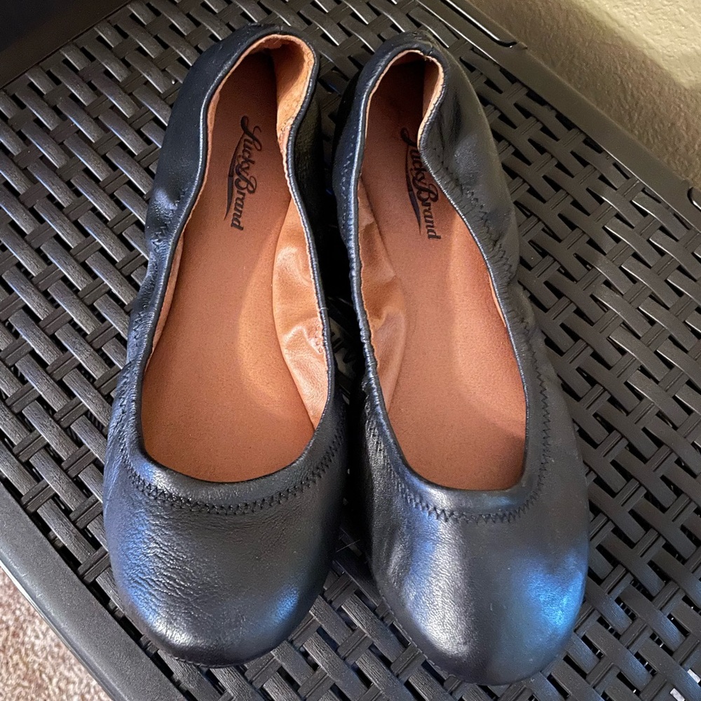 Lucky Brand black ballet flats. Size 8